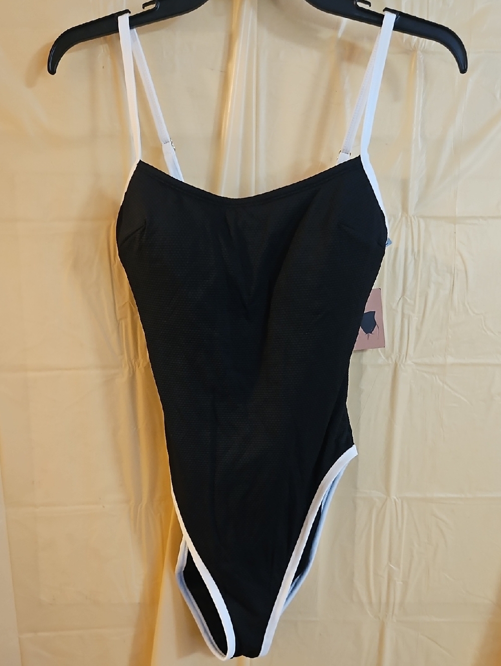 SHADE & SHORE BLACK ONE PIECE SWIMSUIT: NEW WITH TAGS: SIZE M